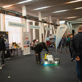 Zväčšiť fotografiu - Robotika nie je tabu ani pre dievčatá - TSK_TRD_2023_mini-72