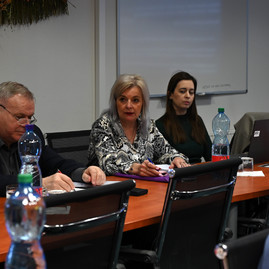 Zväčšiť fotografiu - Rokovali o zavádzaní nových odborov na župných stredných školách - TSK_Krajska rada pre OVP_mini (3)