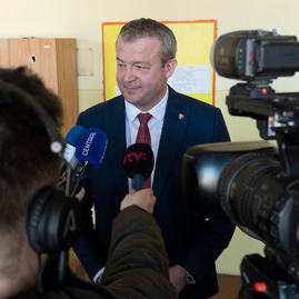 Zväčšiť fotografiu - Rozsiahla rekonštrukcia župnej školy za viac ako milión eur napreduje - 20220302_163w