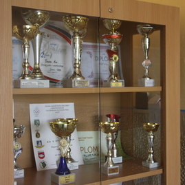 S vysvedčeniami v rukách sa študenti župných stredných škôl vydali na dvojmesačné prázdniny - IMG_6578