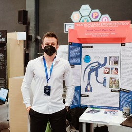 Zväčšiť fotografiu - Šikovní vedci rastú aj v trenčianskom kraji - EUCYS Marek CERVEN