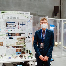 Zväčšiť fotografiu - Šikovní vedci rastú aj v trenčianskom kraji - REGENERON ISEF_Matej GURNAK
