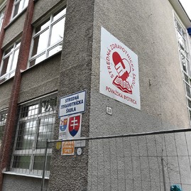 Zväčšiť fotografiu - Škola bude mať nový výťah, rampu aj bezbariérové učebne