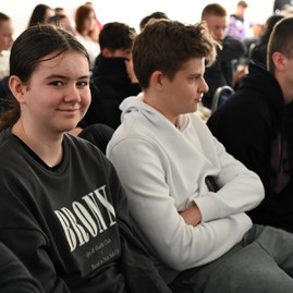 Zväčšiť fotografiu - Škola podporuje študentov k efektívnemu, no i kritickému využívaniu umelej inteligencie