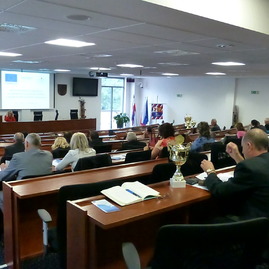 Školy  v trenčianskom  kraji  budú častejšie žiakov skúšať  elektronicky - P1040501