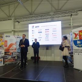 Soš pod sokolicami trenčín 13. školou, ktorá podpísala memorandum o spolupráci - 1a