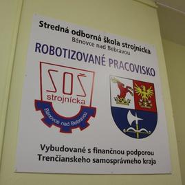 Soš strojnícka v bánovciach nad bebravou sa pýši moderným robotizovaným pracoviskom - IMG_7832