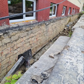 Zväčšiť fotografiu - Soš strojnícka v považskej bystrici s veľkými investíciami - 20210907_101407