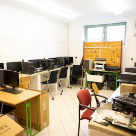 Zväčšiť fotografiu - Spojená škola v púchove sa rozrastie o odborné pracoviská - 20230118_TSK_035w