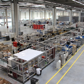 Spoločnosť brose prievidza otvorila svoje dvere študentom stredných škôl, tí mali možnosť nazrieť aj na vývoj nových produktov - IMG_0088