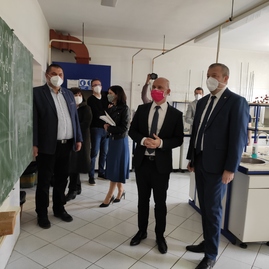 Zväčšiť fotografiu - Spolupráca župy a rezortu školstva je nadštandardná, potvrdil minister - IMG_20210415_111435