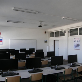 Spš dubnica nad váhom má novú odbornú učebňu - Odborná učebňa grafických systémov