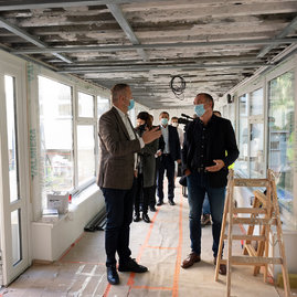 Zväčšiť fotografiu - Stavebné práce pokračujú aj na soš strojníckej v bánovciach nad bebravou - 20210908_TSK__003w