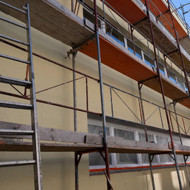 Zväčšiť fotografiu - Stavebné práce pokračujú aj na soš strojníckej v bánovciach nad bebravou - 20210908_TSK__022w