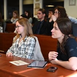 Zväčšiť fotografiu - Stredoškoláci ponúkli svoj pohľad, ako zlepšiť školské prostredie