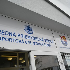 Zväčšiť fotografiu - Študenti predviedli svoje inovatívne nápady a bádateľského ducha
