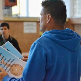 Študenti soš dubnica nad váhom víťazmi 9.ročníka florbalového turnaja stredných škôl v slavičíne - sl 01