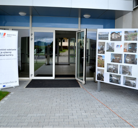 Zväčšiť fotografiu - Študenti spojenej školy v púchove predstavujú edutech novinky - DSC_0490u