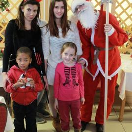 Študentský mikuláš s deťmi z detského domova - 04 (2)