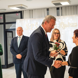 Zväčšiť fotografiu - Štvrtá najstaršia priemyselná škola na slovensku oslávila 85 rokov