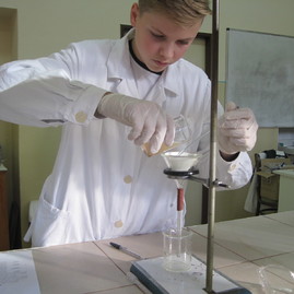 Tajomstvá chémie poodhalené malým chemikom - IMG_4365