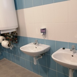 Telocvičňa púchovského gymnázia prešla rekonštrukciou za takmer 40 tis. eur - IMG_20190311_102505