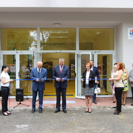 Trenčianska župa vo veľkom investuje do škôl: žiakom dnes odzvonilo na nový školský rok vo vynovených priestoroch za 4,7 mil. € - SOS DCA (81)
