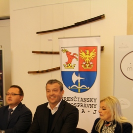 Trenčiansky hrad čaká renesancia, dopomôžu mu k nej tri stredné školy v zriaďovateľskej pôsobnosti trenčianskeho samosprávneho kraja - IMG_3630