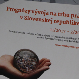 Trenčiansky kraj je s trojpercentnou nezamestnanosťou tretím najúspešnejším krajom, štátny tajomník ondruš vyzdvihol úspechy župy na poli duálneho vzdelávania - IMG_2110