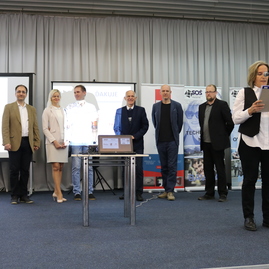 Zväčšiť fotografiu - Trenčiansky robotický deň popularizuje vedu a techniku už 18 rokov - IMG_3909