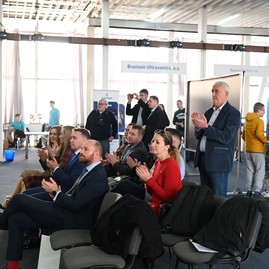 Zväčšiť fotografiu - Trenčiansky robotický deň s rekordným počtom škôl a robotov