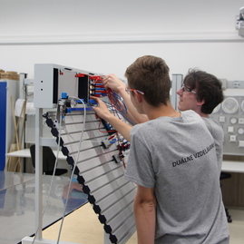 Zväčšiť fotografiu - Archívny záber TSK