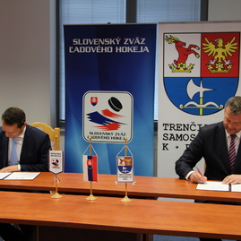 Trenčiansky samosprávny kraj rozbieha spoluprácu so slovenským zväzom ľadového hokeja - IMG_6827