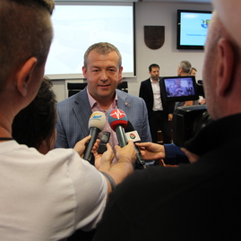 Trenčiansky župan poďakoval zlatému tímu juniorov i dorastu trenčianskej hokejovej dukly za vynikajúce výsledky - IMG_3688