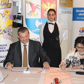Tsk, školy a zamestnávatelia podpísali ďalšie dve memorandá - 2b_resize