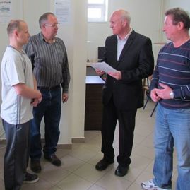 Úspešné ukončenie prvého kurzu programovania cnc strojov - CNC5