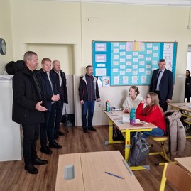 Zväčšiť fotografiu - Už aj tri novomestské župné školy sú pripravené vzdelávať deti s hendikepom