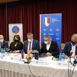 Zväčšiť fotografiu - V kraji vznikne prvá regionálna futbalová akadémia na slovensku - IMG_0020