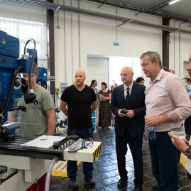 Zväčšiť fotografiu - V moderných dielňach sa študenti vzdelávajú pre potreby trhu práce - 20220627_TSK_270w
