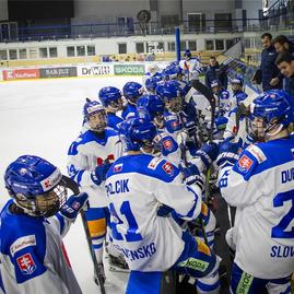 Zväčšiť fotografiu - V novej hokejovej hale si zmerajú sily reprezentácie slovenska a česka do 18 rokov - petlakeu_sr18_lm-69