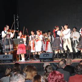 V poradí 12. ročník trenčianskych robotických dní ovládol rekordný počet robotov - IMG_0936