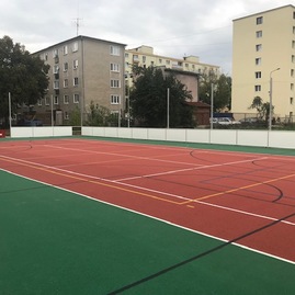 V poradí štrnáste multifunkčné ihrisko vybudovala trenčianska župa v areáli obchodnej akadémie v prievidzi - IMG_9654
