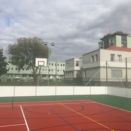 V poradí štrnáste multifunkčné ihrisko vybudovala trenčianska župa v areáli obchodnej akadémie v prievidzi - IMG_9659
