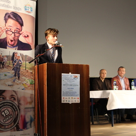 V považskej bystrici oslávili deň študentstva športom i konferenciou, na ktorej vystúpil aj národný ambasádor pre odborné vzdelávanie jaroslav baška - IMG_0080
