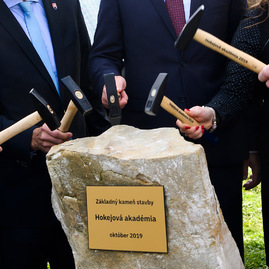 Zväčšiť fotografiu - V rámci hokejovej akadémie už vyrástlo niekoľko nových objektov - 20191011_TSK_Pellegrini_070w