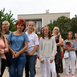 V regióne hornej nitry župa otvorila novú strednú zdravotnícku školu, jej prah v prvý školský deň prekročilo 48 prvákov - 20190902_PD_SZS_021w