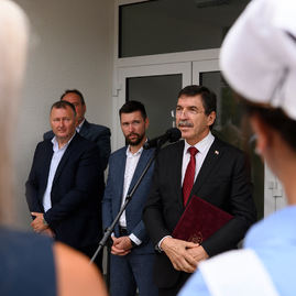 V regióne hornej nitry župa otvorila novú strednú zdravotnícku školu, jej prah v prvý školský deň prekročilo 48 prvákov - 20190902_PD_SZS_032w