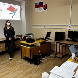 Zväčšiť fotografiu - V starej turej súťažilo vyše 180 stredoškolákov - SOČ Stará Turá (15)
