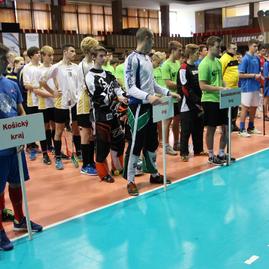V trenčíne florbalisti stredných škôl súťažia o titul ,,školský majster slovenska“ - Snímek 055