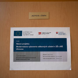 Zväčšiť fotografiu - V uhrovci sa žiaci vzdelávajú v moderných odborných učebniach - 20220302_035w